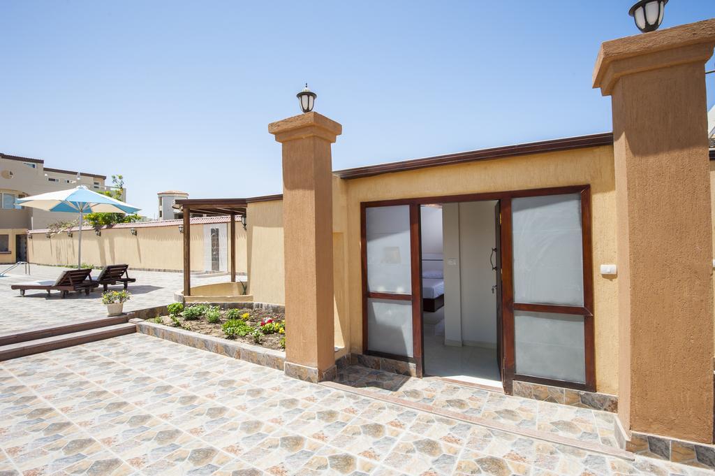 Sunny Seaside Villa Hurghada Bagian luar foto